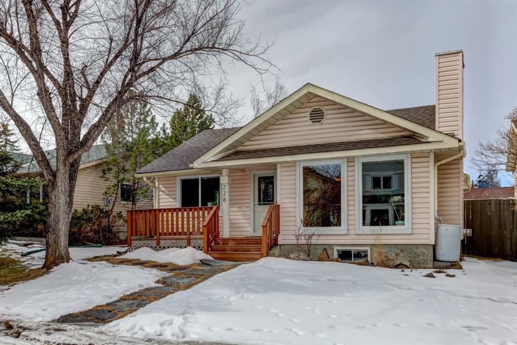 Xxx Scenic Way Nw Calgary Alberta T3L 1B8 Scenic Acres Details