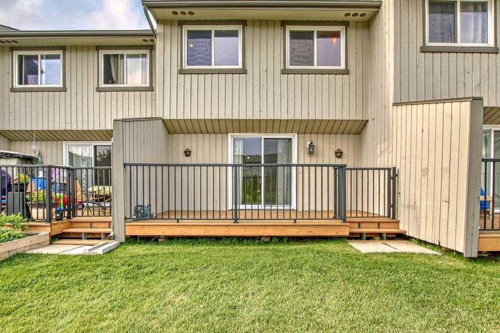 Xx, Xxx Manora Place Ne Calgary Alberta T2A 5J8 Marlborough Park Details