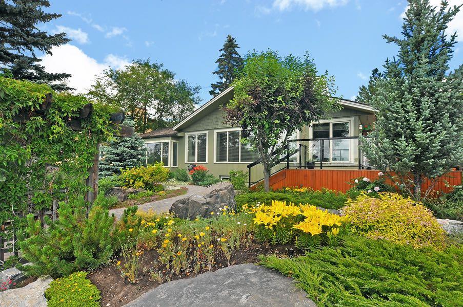 Xxxx Toronto Crescent Nw Calgary Alberta T2N 3W2 St Andrews Heights Details