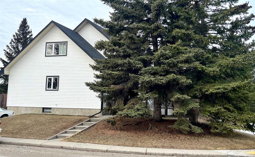 Xxxx Xxx Avenue Sw Calgary Alberta T2W 2X5 Cedarbrae Details