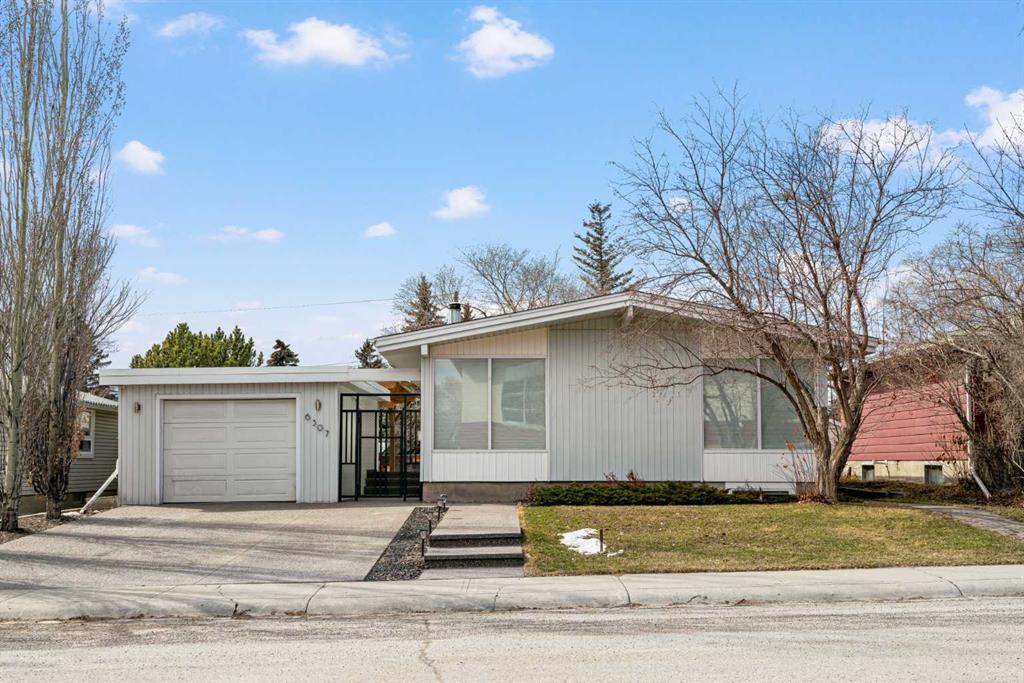 Xxxx Larkspur Way Sw Calgary Alberta T3E 5P9 North Glenmore Park Details