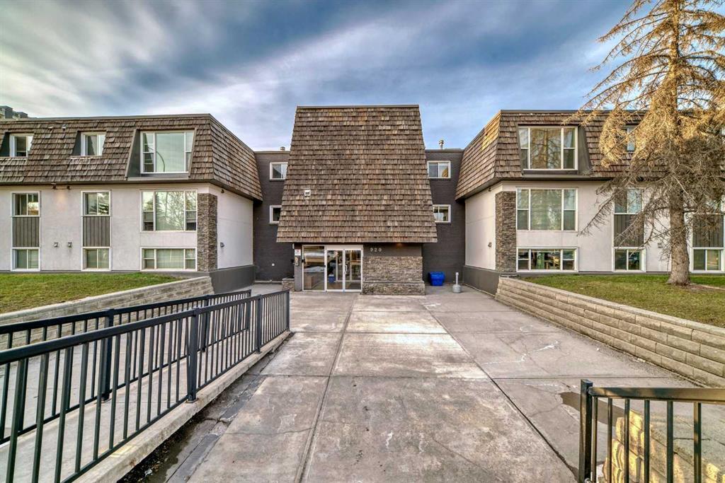 Xxx, Xxx Xx Avenue Sw Calgary Alberta T2V 0N6 Kingsland Details