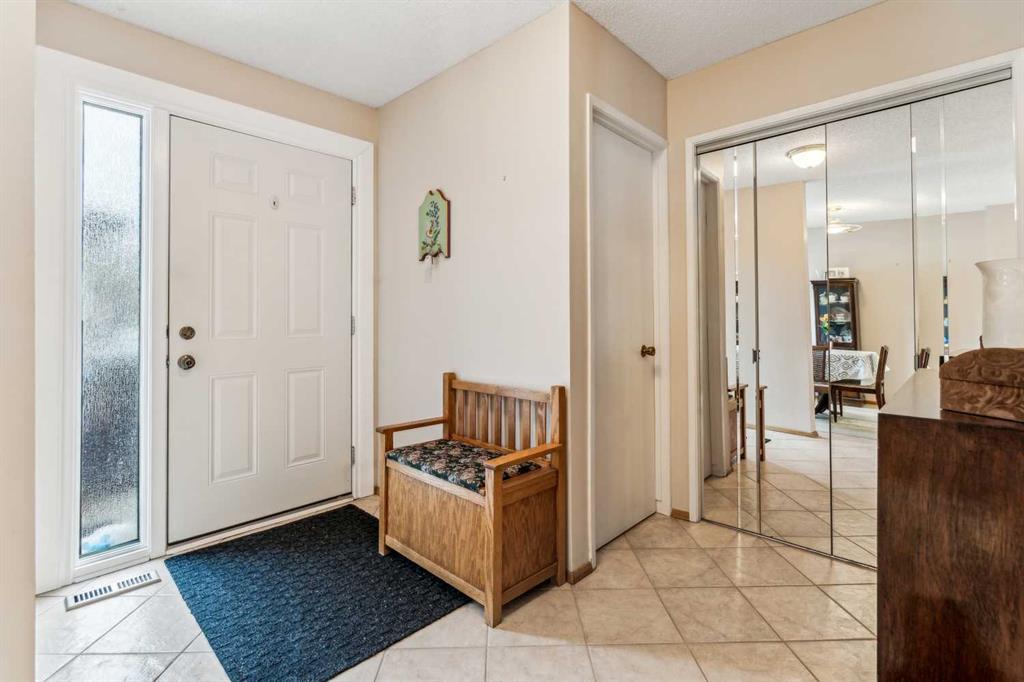 Xx, Xxxx Oakmoor Drive Sw Calgary Alberta T2V 4N7 Palliser Details