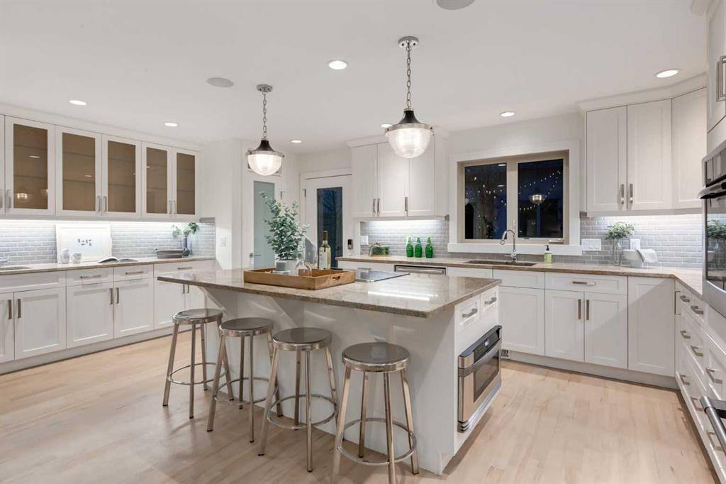 Xxxx Xx Avenue Sw Calgary Alberta T2T 1T2 South Calgary Details