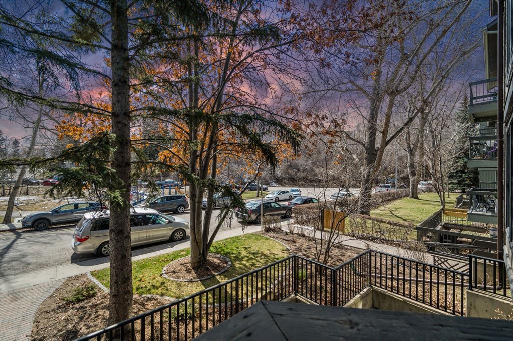 X, Xxx Xx Avenue Sw Calgary Alberta T3K4P7 Cliff Bungalow Details