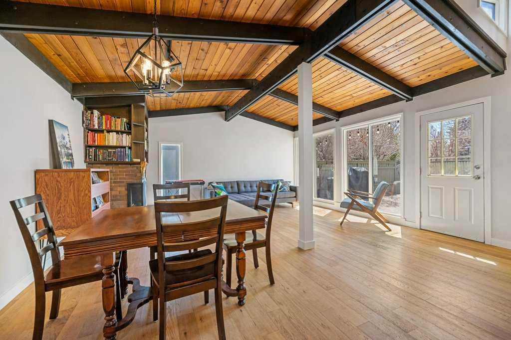 Xxx, Xxxx Xx Street Nw Calgary Alberta T3A 0M5 Varsity Details