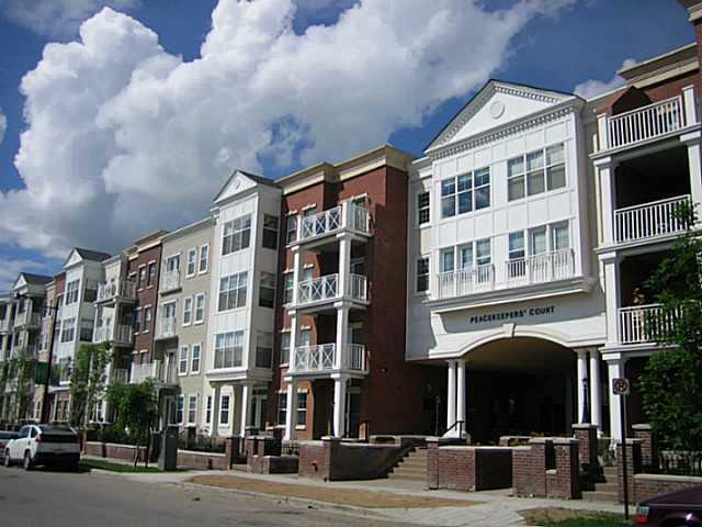 Xxxx, Xxxx Henwood Street Sw Calgary Alberta T3E 7R2 Garrison Green Details