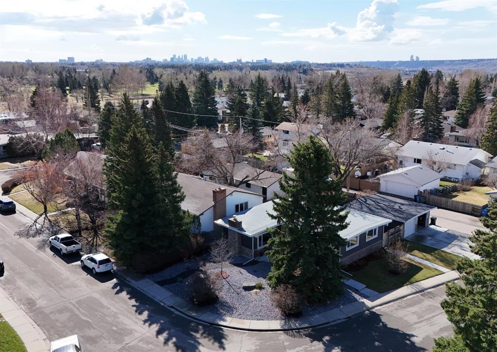 Xx Silverdale Crescent Nw Calgary Alberta T3B 3P2 Silver Springs Details