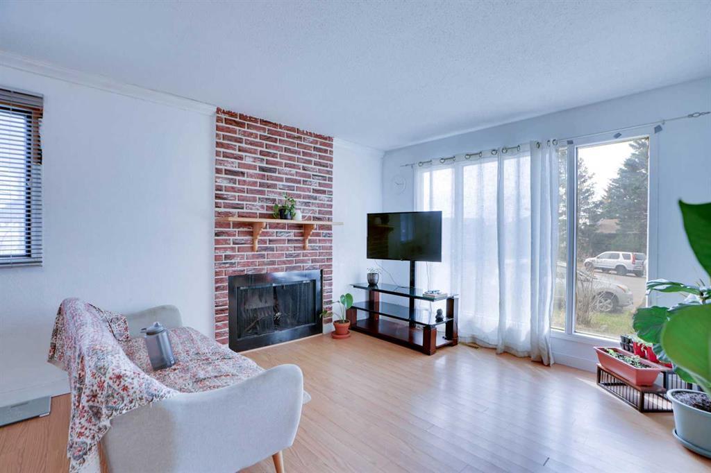 Xx Falbury Bay Ne Calgary Alberta T3J 1H6 Falconridge Details