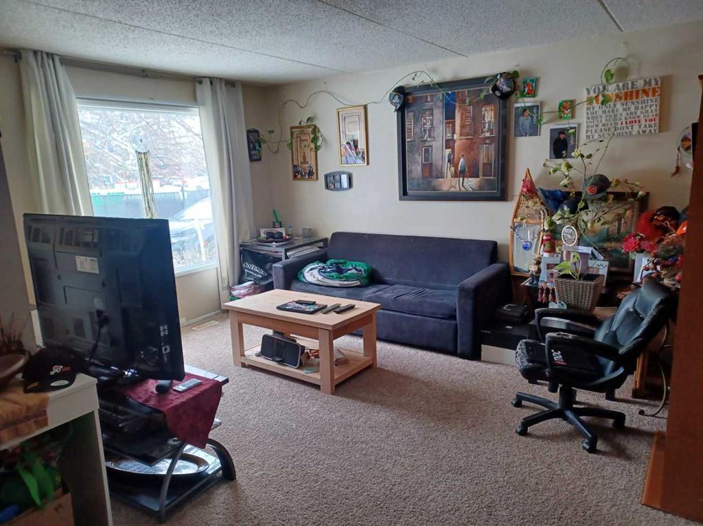 Xxx, Xxxx Woodview Drive Sw Calgary Alberta T2W 3N6 Woodbine Details