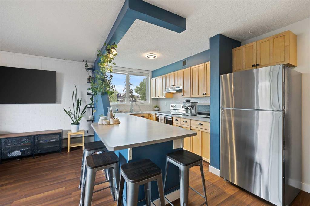 Xxx, Xxxx Xx Avenue Sw Calgary Alberta T1Y 1C2 Killarney/Glengarry Details