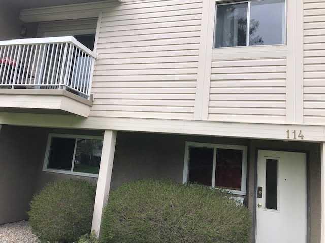 Xxx, Xxxx Xx Street Sw Calgary Alberta T3E 6N5 Glenbrook Details