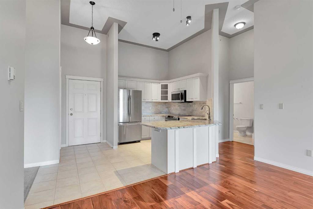 Xxx, Xxxx Erlton Road Sw Calgary Alberta T2S 3B8 Erlton Details