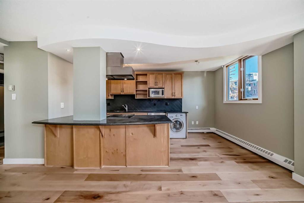 Xxx, Xxxx Xx Avenue Sw Calgary Alberta T3C 0X6 Beltline Details