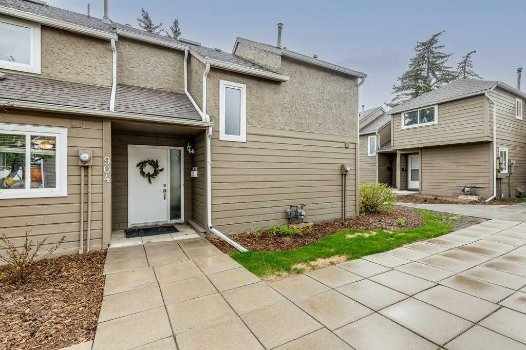 Xxx, Xxx Coach Bluff Crescent Sw Calgary Alberta T3H 1B1 Coach Hill Details