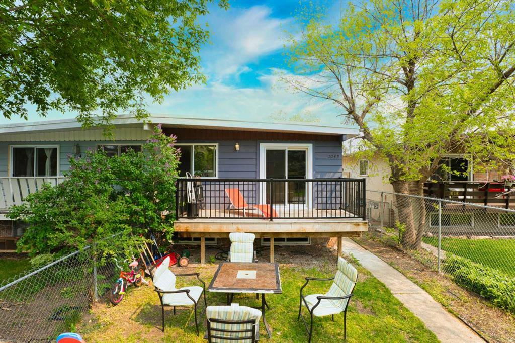 Xxxx Canfield Crescent Sw Calgary Alberta T2W 1K5 Canyon Meadows Details