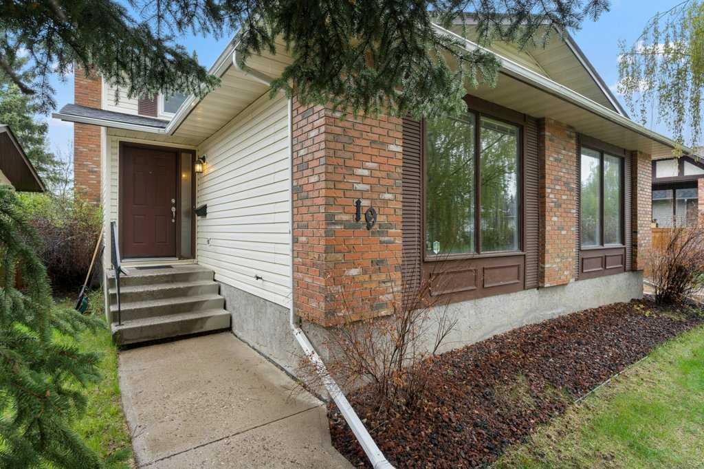 Xx Woodmont Rise Sw Calgary Alberta T2W 4L4 Woodbine Details