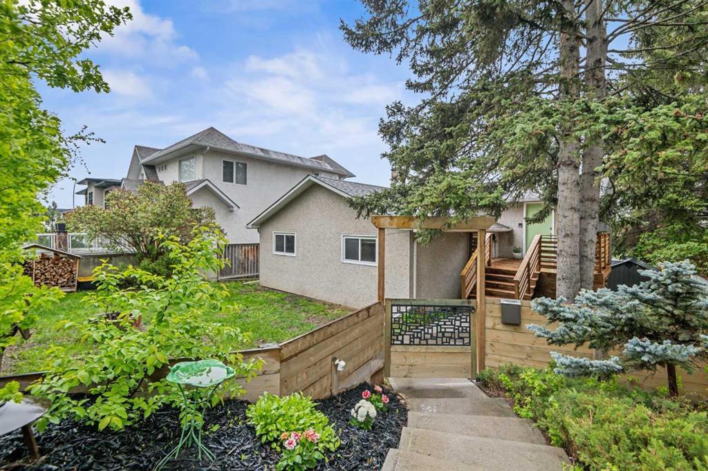 Xxxx Xx Avenue Nw Calgary Alberta T3B 0Z1 Montgomery Details