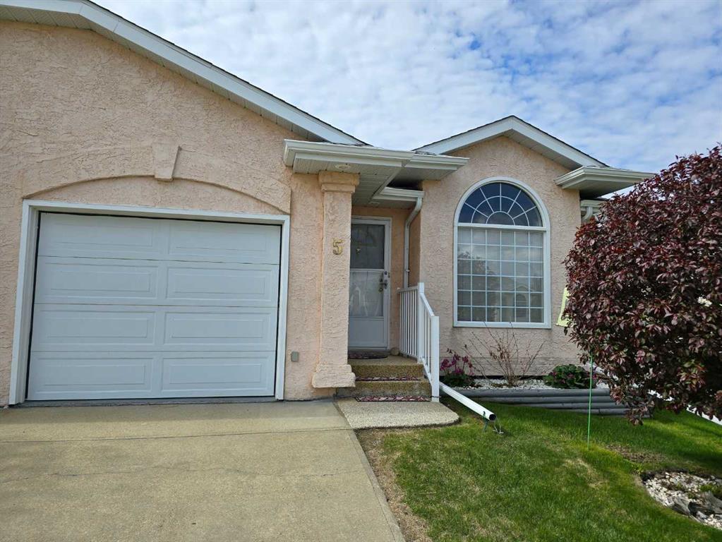 X Liberty Close Lacombe Alberta T4L 1P3 Lincoln Park Details