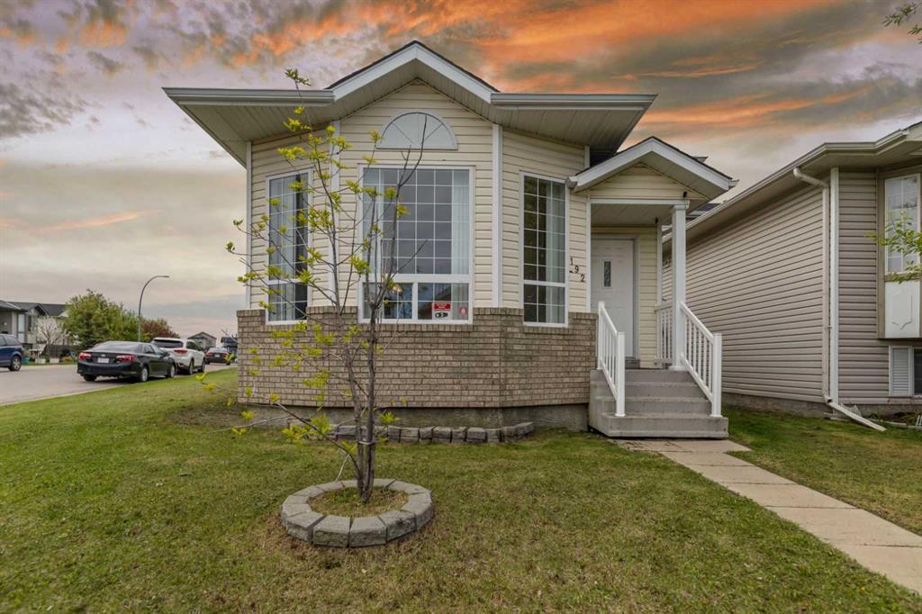Xxx Martinvalley Crescent Ne Calgary Alberta T3J 4L6 Martindale Details