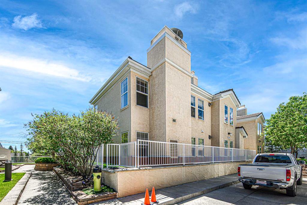 Xxxx, Xxxxx X Street Sw Calgary Alberta T2Y 3S1 Shawnee Slopes Details