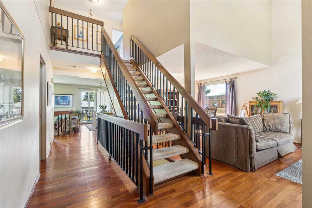 Xxx Woodside Road Sw Calgary Alberta T2W3J6 Woodlands Details