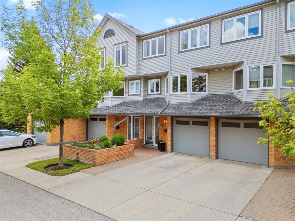 X Coachway Green Sw Calgary Alberta T3H 1V8 Coach Hill Details