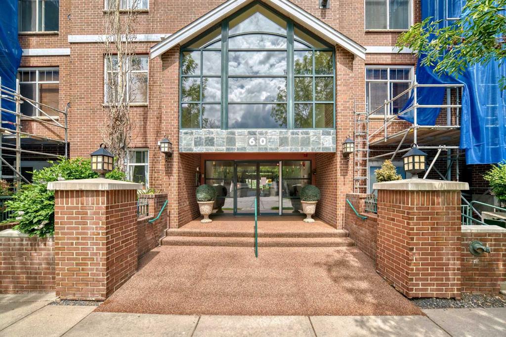 Xxx, Xx Xx Avenue Sw Calgary Alberta T2S3C9 Erlton Details