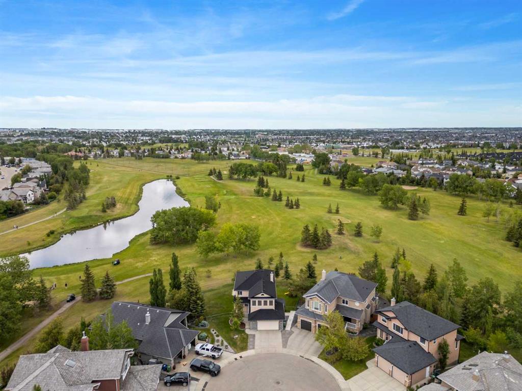 Xxx Fairways Mews Nw 2 Storey Home sold for XXXXXX in Fairways