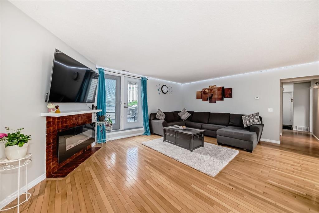 Xxxx, Xxxx Xxst Street Nw Calgary Alberta T2M 4N1 St Andrews Heights Details