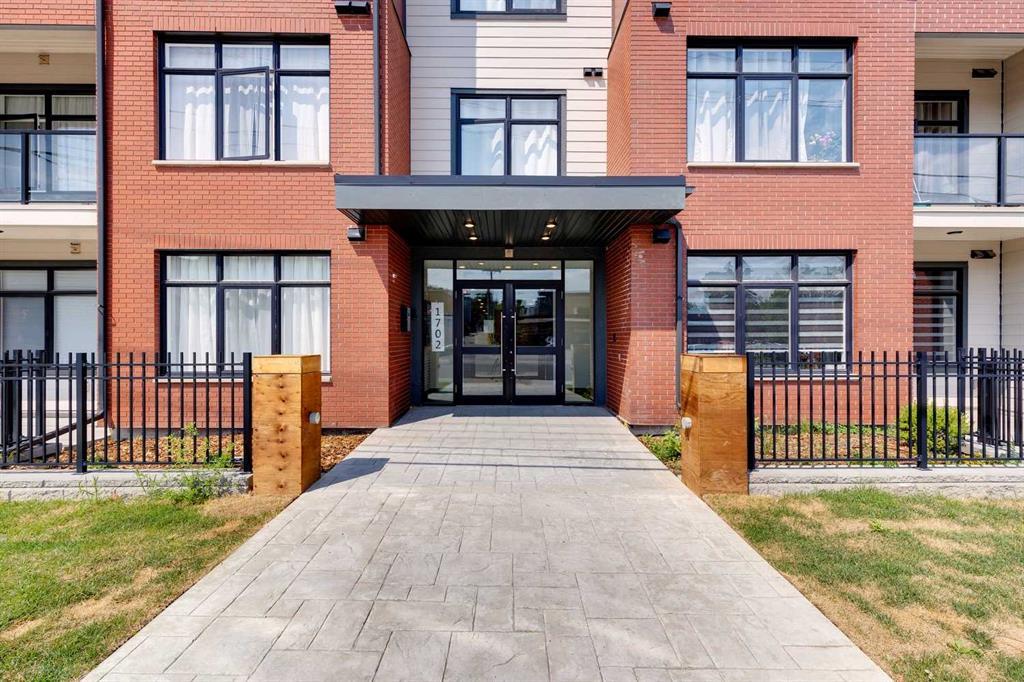 Xxx, Xxxx Xx Avenue Sw Calgary Alberta T2T 0E7 Scarboro Details