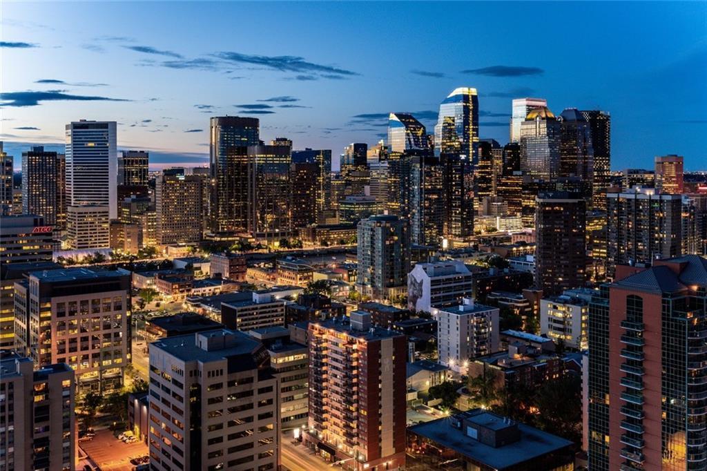 Xxxx, Xxx Xx Avenue Sw Calgary Alberta T2R 1C2 Beltline Details