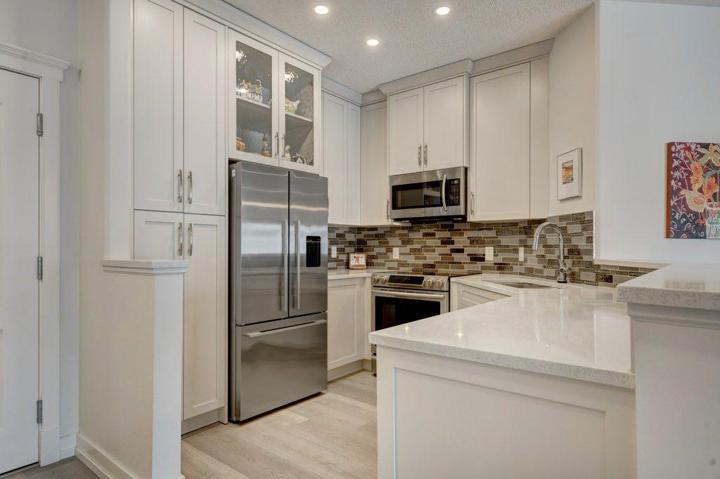 Xxx, Xx Discovery Ridge Close Sw Calgary Alberta T3H 5X3 Discovery Ridge Details