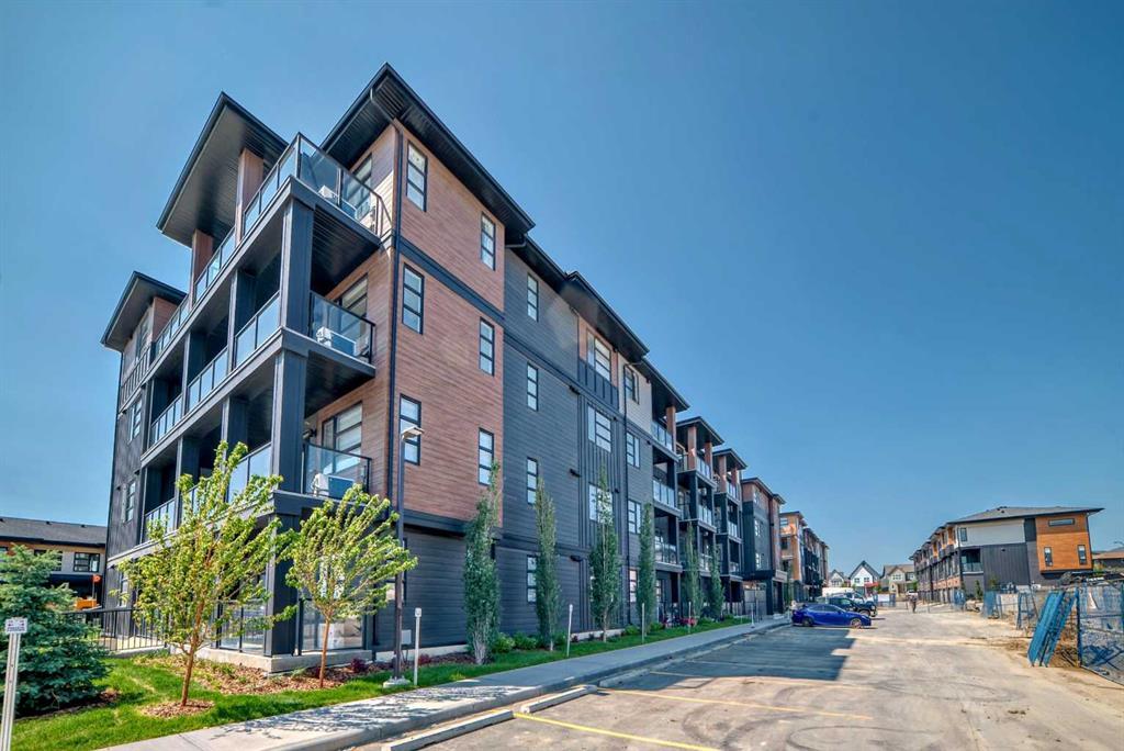 Xxxx, Xx Lucas Way Nw Calgary Alberta T3P2C7 Livingston Details