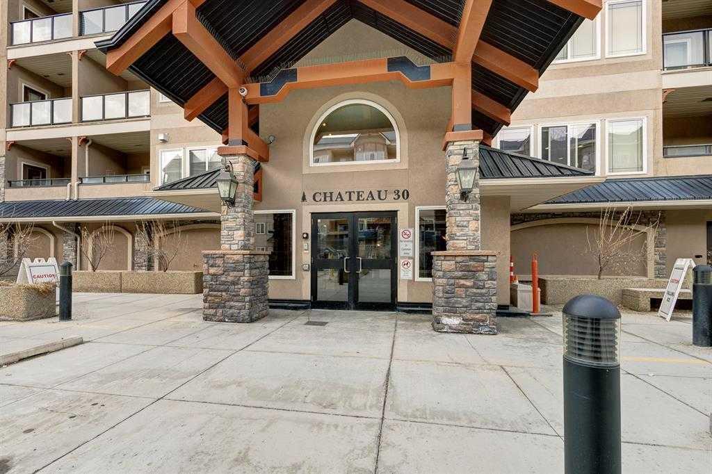 Xxx, Xx Discovery Ridge Close Sw Calgary Alberta T3H 5X5 Discovery Ridge Details