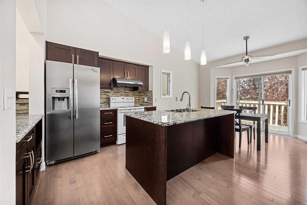 Xx Sandringham Close Nw Calgary Alberta T3K 3W8 Sandstone Valley Details