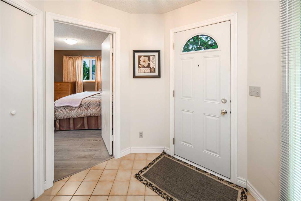 Xxx Pinecliff Road Ne Calgary Alberta T1Y 3W9 Pineridge Details