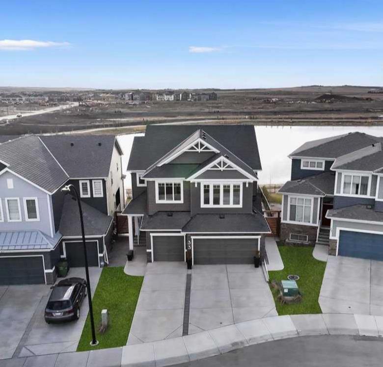 Xx Lucas Cove Nw Calgary Alberta T3P1M4 Livingston Details