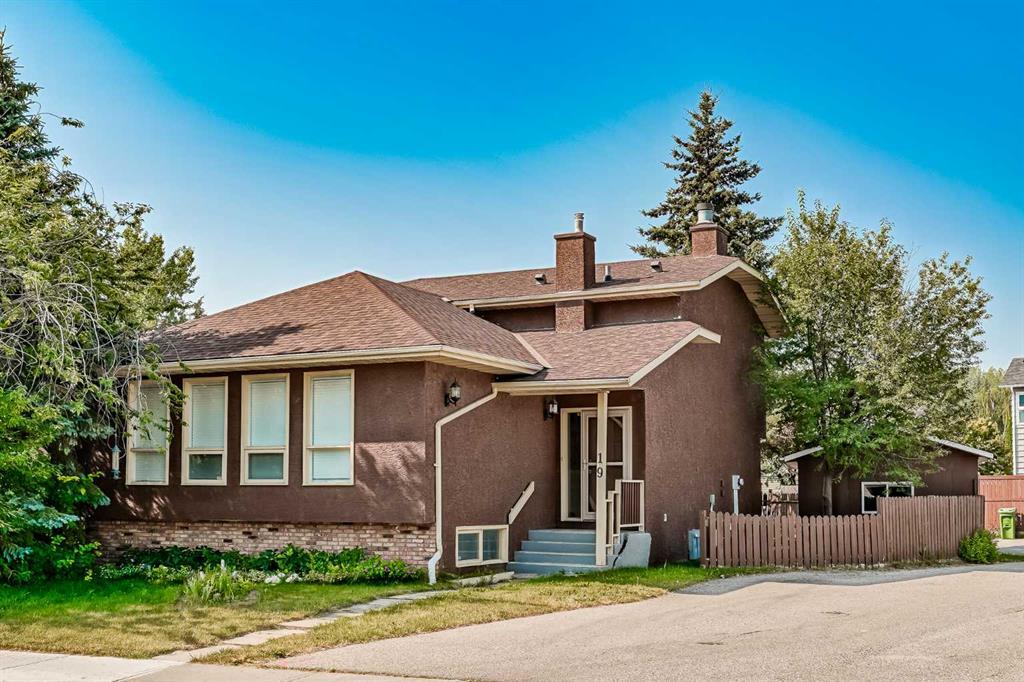 Xx Deersaxon Circle Se Calgary Alberta T2J 6V8 Deer Run Details