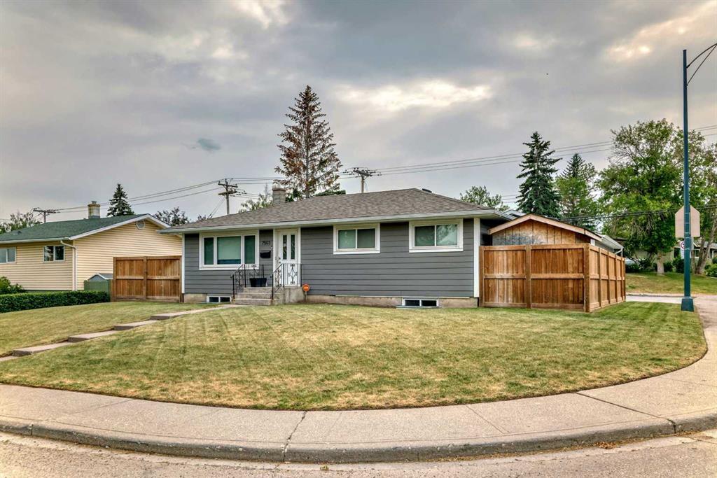 Xxxx X Street Sw Calgary Alberta T2V 1B7 Kingsland Details