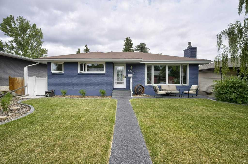 Xxxx Xxx Avenue Sw Calgary Alberta T2W 0E1 Braeside Details