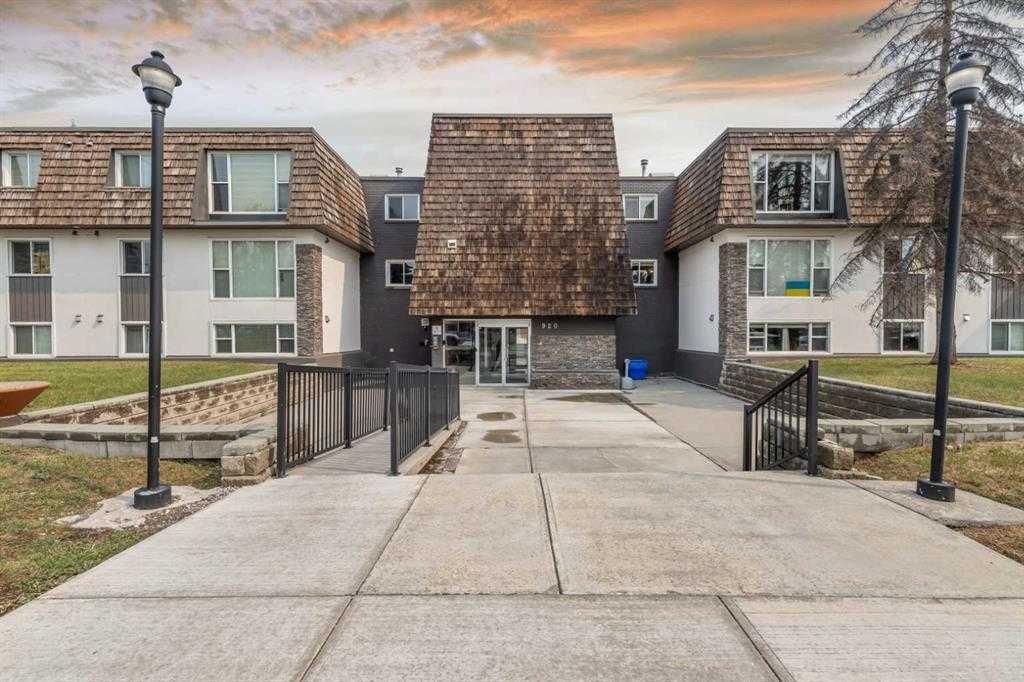 Xxx, Xxx Xx Avenue Sw Calgary Alberta T2V 0N6 Kingsland Details