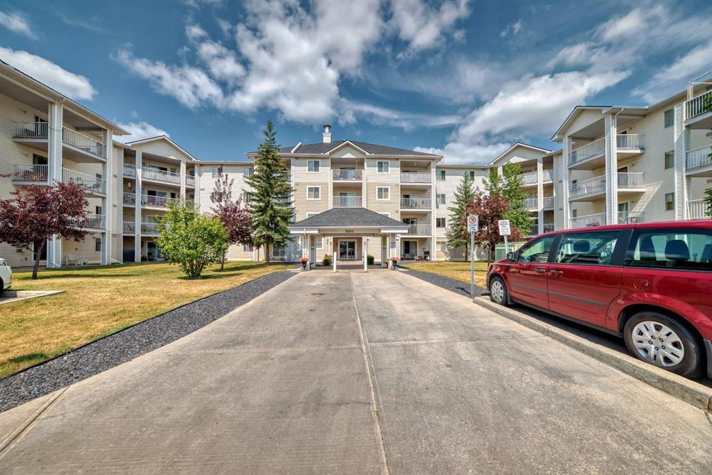 Xxxx, Xxxx Xx Avenue Se Calgary Alberta T2A 7X8 Red Carpet Details