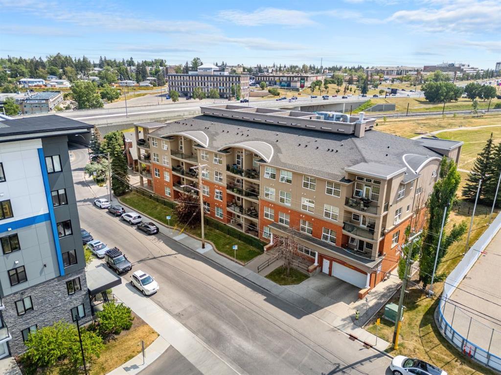 Xxx, Xxx Xx Avenue Sw Calgary Alberta T2V 5K5 Kingsland Details