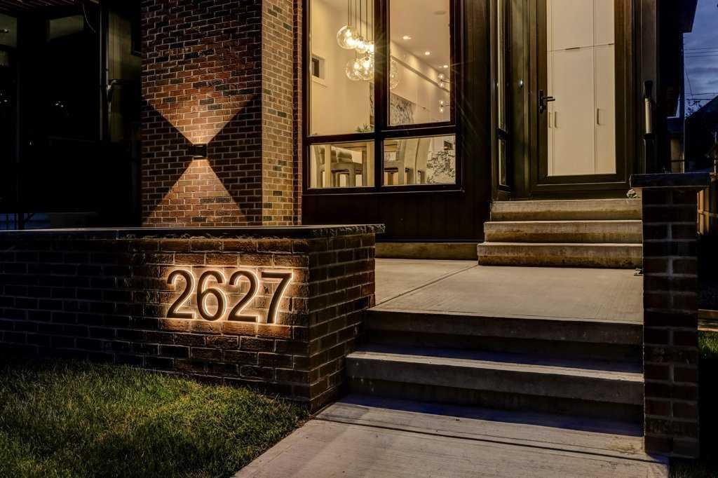 Xxxx Xx Street Sw Calgary Alberta T3E 2G4 Killarney/Glengarry Details