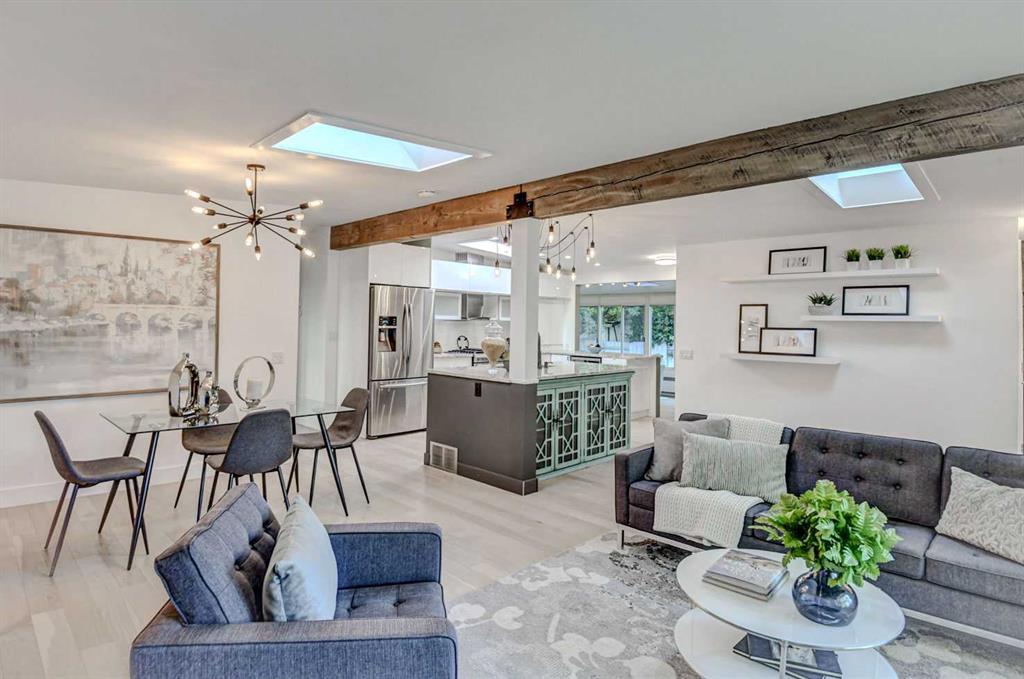 Xxxx Vantage Crescent Nw Calgary Alberta T3A 1X6 Varsity Details