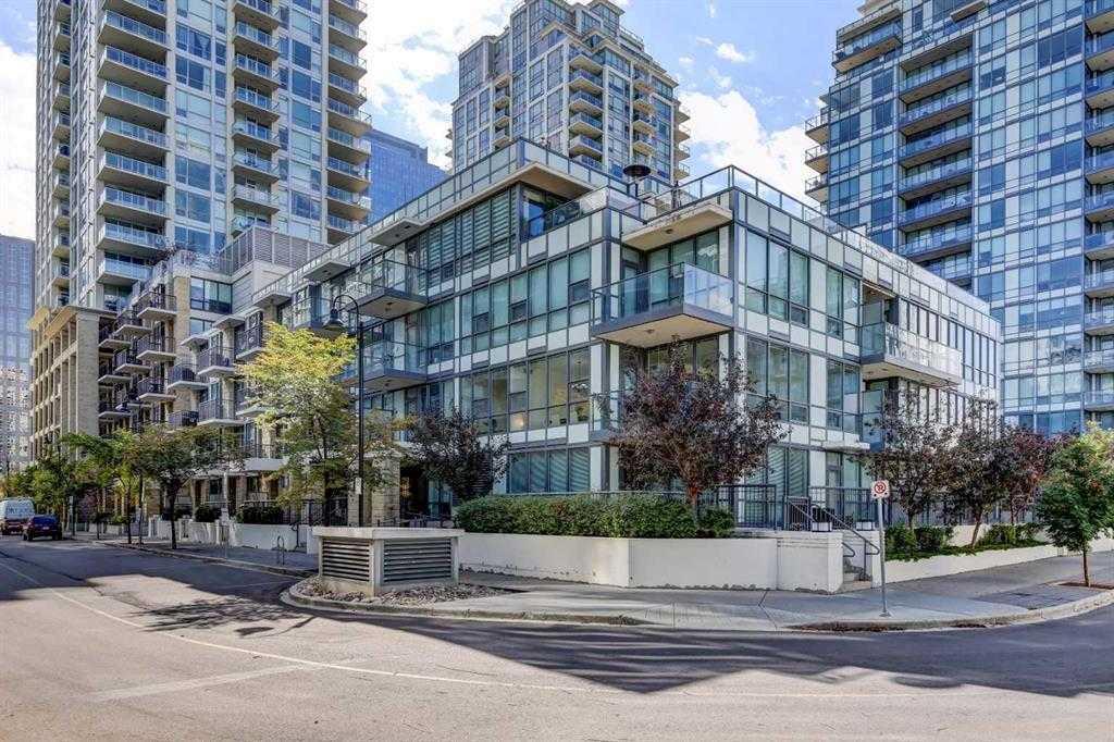 Xxx, Xx Waterfront Mews Sw Calgary Alberta T2P 0X3 Chinatown Details