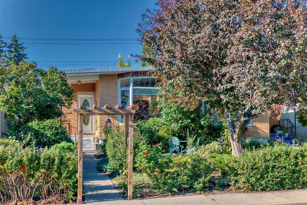 Xxxx Canmore Road Nw Calgary Alberta T2M 4J6 Banff Trail Details