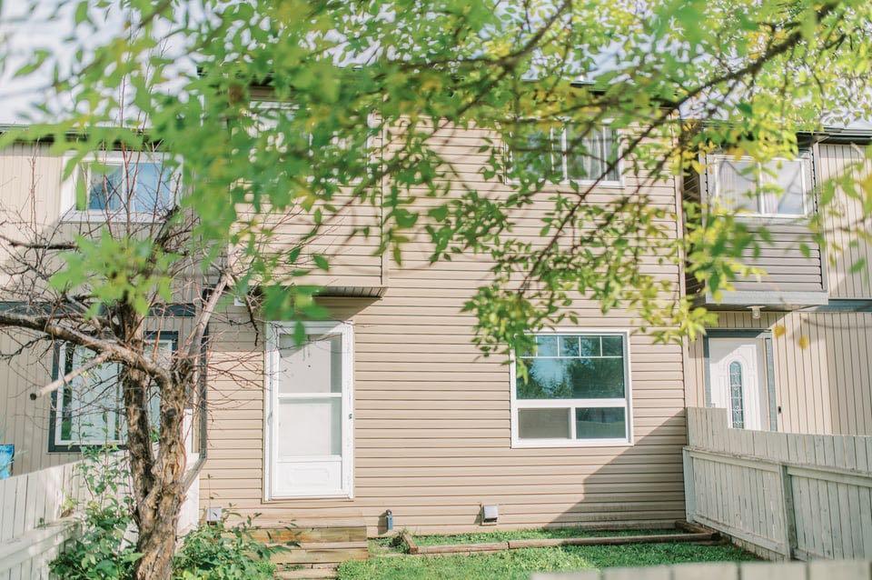 Xx, Xxxx Xx Avenue Stettler Alberta T4K 1E4 Westgate Details