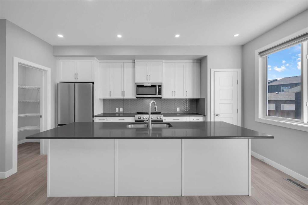 Xx Red Embers Place Ne Calgary Alberta T3N 1K6 Redstone Details